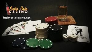 Ang 6-max poker, gaya ng ipinahihiwatig ng pangalan, ay poker na may maximum na 6 na manlalaro sa mesa.