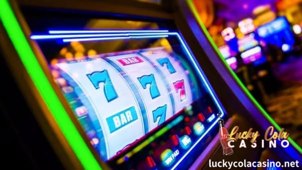 Ang mga klasikong slot machine ay mukhang simple sa ibabaw, ngunit talagang kumplikado